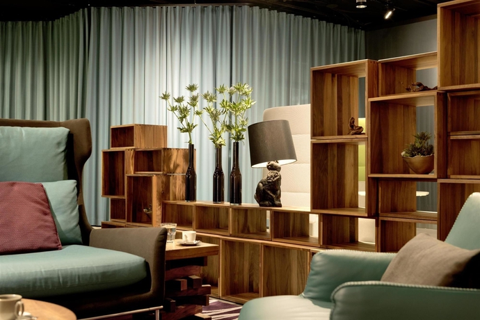 Imagen de los interiores del Hotel Mama Shelter Zurich. Foto 8