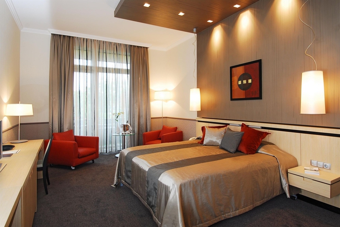 Imagen de la habitación del Hotel Mamaison Andrassy Budapest. Foto 5