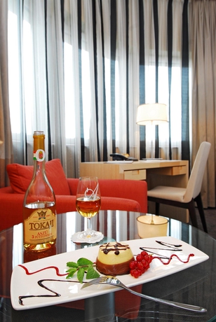 Imagen de la habitación del Hotel Mamaison Andrassy Budapest. Foto 7