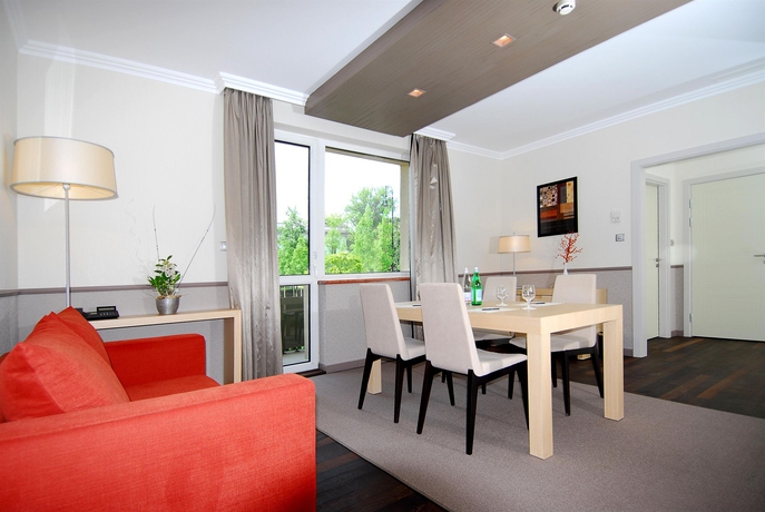 Imagen de la habitación del Hotel Mamaison Andrassy Budapest. Foto 13