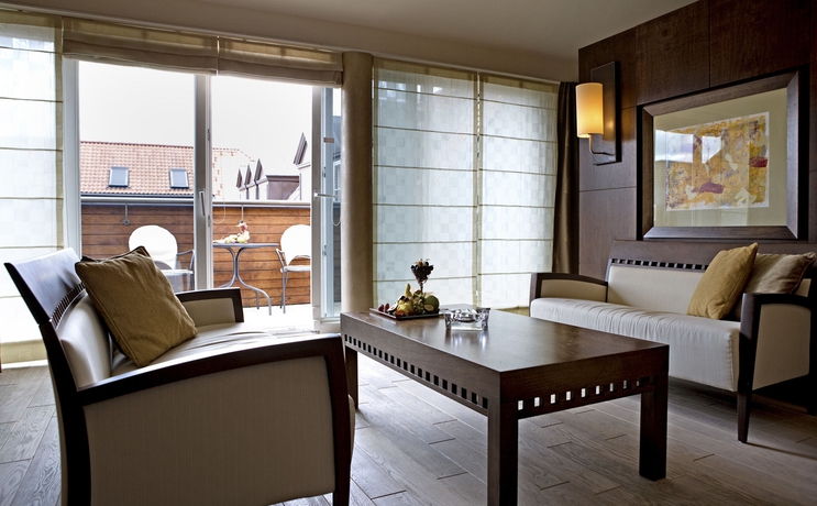 Imagen de la habitación del Hotel Mamaison Le Regina Warsaw. Foto 11