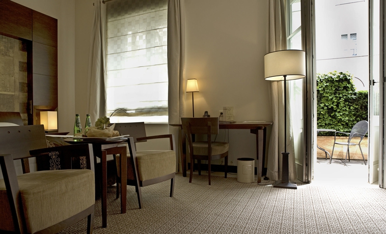 Imagen de la habitación del Hotel Mamaison Le Regina Warsaw. Foto 13