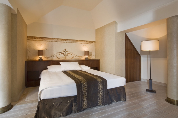 Imagen de la habitación del Hotel Mamaison Le Regina Warsaw. Foto 15