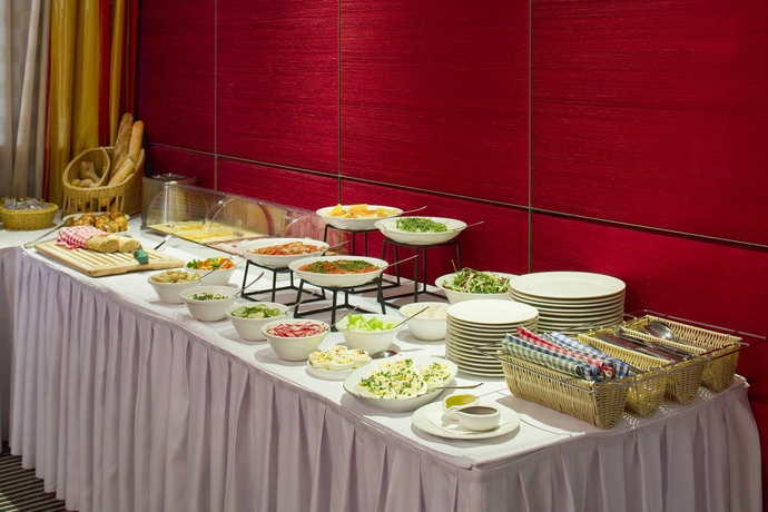 Imagen del bar/restaurante del Hotel Mamaison Residence Diana. Foto 2