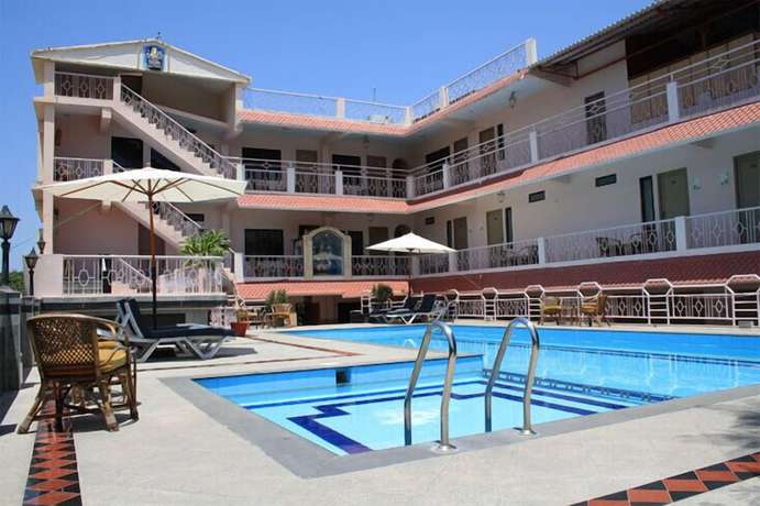 Imagen de la piscina del Hotel Mamallaa Heritage. Foto 20