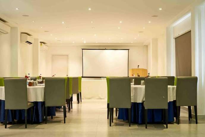 Imagen del bar/restaurante del Hotel Mamallaa Heritage. Foto 8