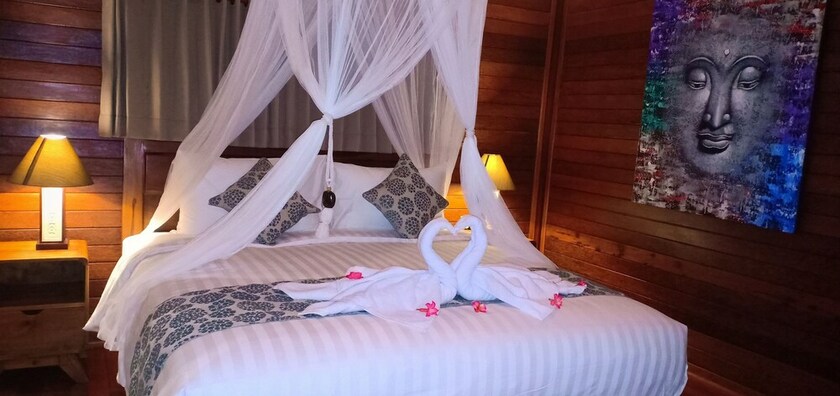 Imagen de la habitación del Hotel Mamamia Island Villa. Foto 31