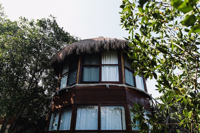 Imagen de los exteriores del Hotel Mamasan Treehouses and Cabins. Foto 18