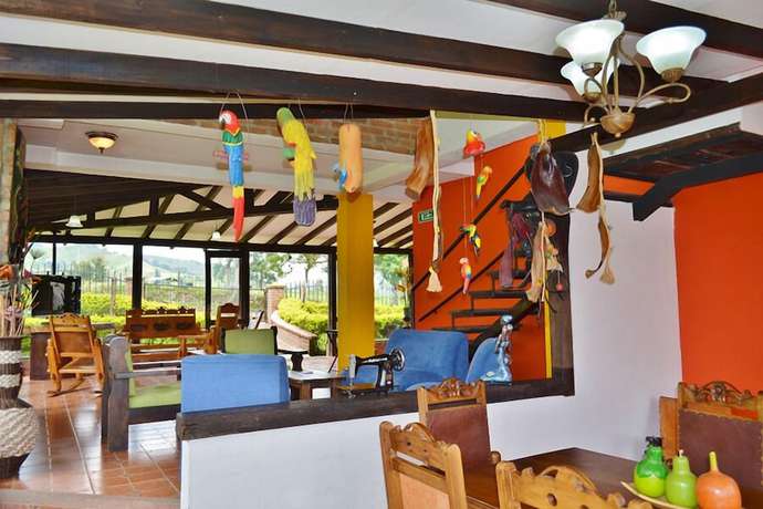 Imagen del bar/restaurante del Hotel Mamatina. Foto 4