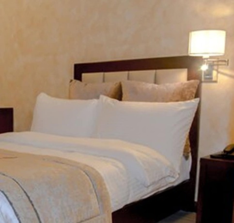 Imagen de la habitación del Hotel Mamba Point Hotel Freetown. Foto 4