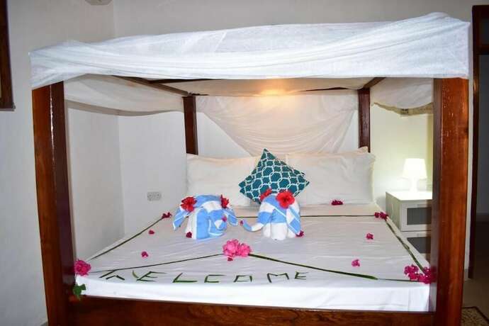 Imagen general del Hotel Mambo Beach Villas. Foto 5