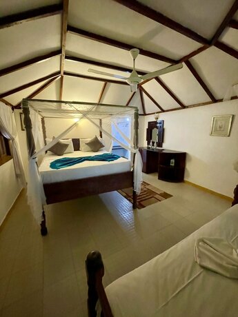 Imagen general del Hotel Mambo Beach Villas. Foto 7