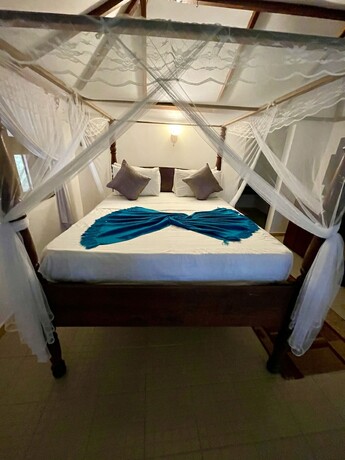 Imagen general del Hotel Mambo Beach Villas. Foto 16