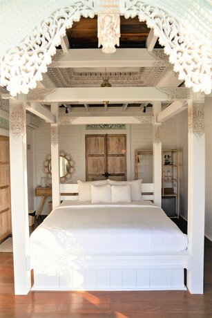 Imagen de la habitación del Hotel Mambo Hill Resort. Foto 20