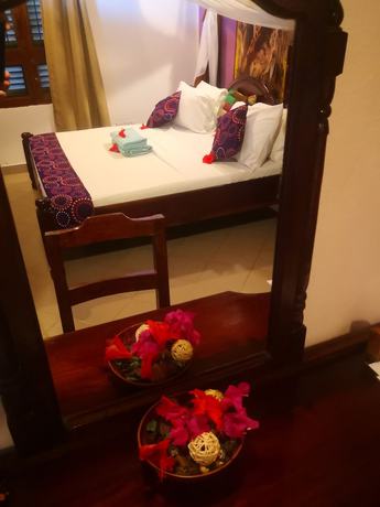 Imagen de la habitación del Hotel Mambo Ocean Resort. Foto 18