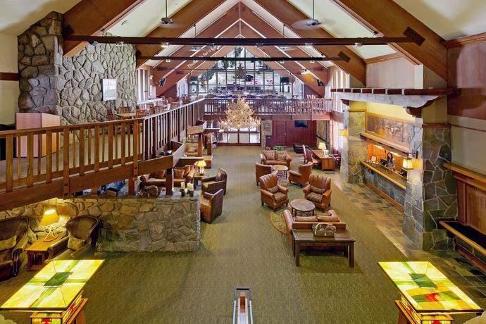 Imagen de los interiores del Hotel Mammoth Mountain Inn. Foto 16