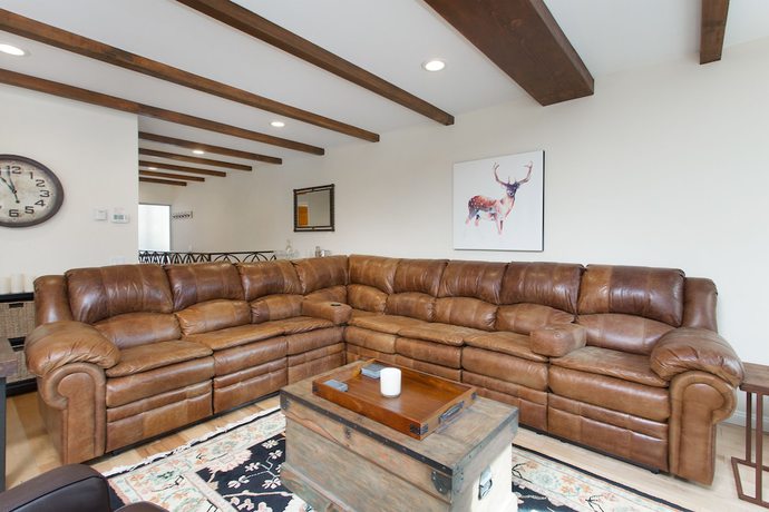 Imagen del bar/restaurante del Hotel Mammoth Village Properties by 101 Great Escapes. Foto 2