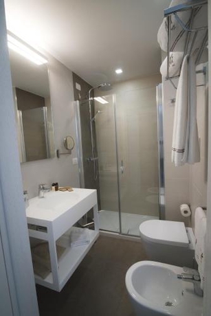 Imagen de la habitación del Hotel M&f. Foto 6