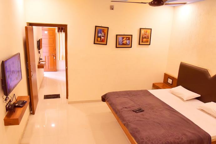 Imagen de la habitación del Hotel Mamta Palace. Foto 15