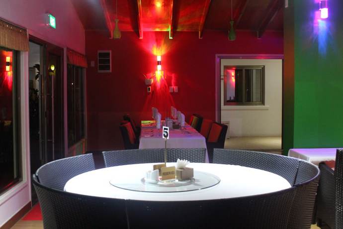 Imagen del bar/restaurante del Hotel Mamta Villa. Foto 5