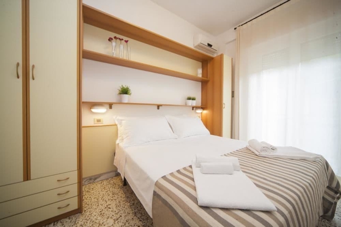 Imagen de la habitación del Hotel Mamy. Foto 12