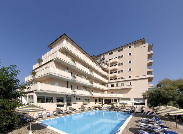 Imagen general del Hotel Man. Foto 2