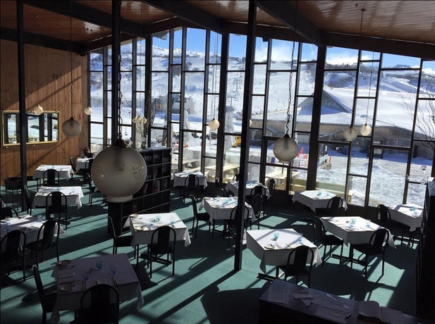 Imagen del bar/restaurante del Hotel Man From Snowy River. Foto 4