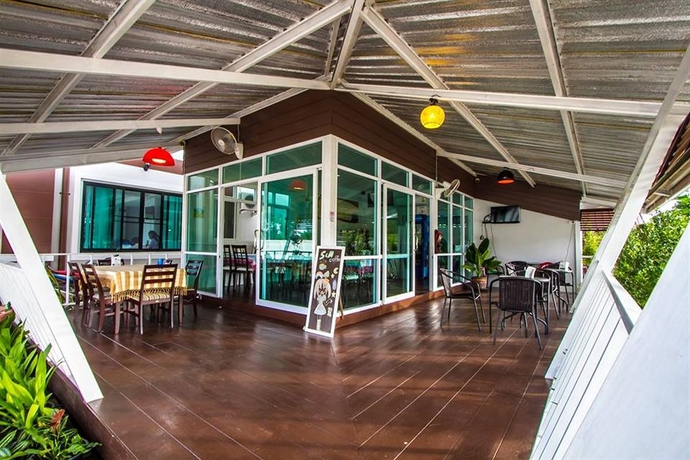 Imagen del bar/restaurante del Hotel Mana. Foto 5