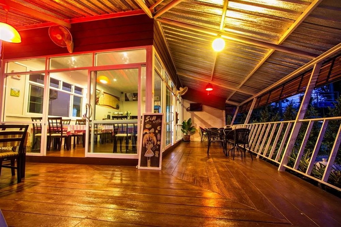 Imagen del bar/restaurante del Hotel Mana. Foto 6