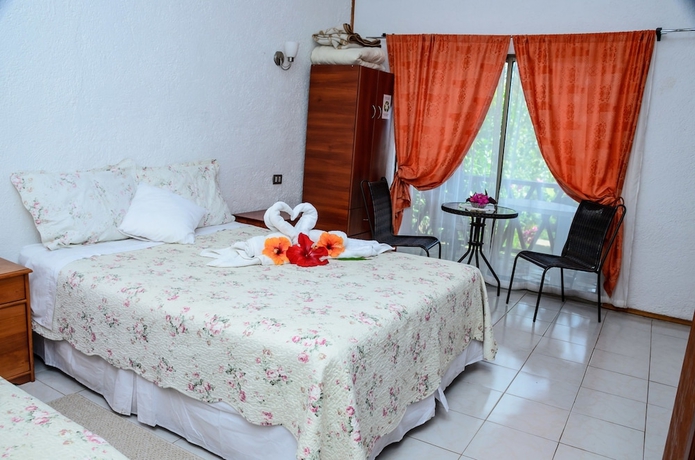 Imagen de la habitación del Hotel Mana Nui Inn. Foto 15