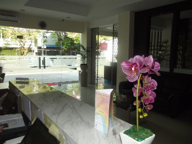 Imagen de los interiores del Hotel Manado Inn. Foto 20