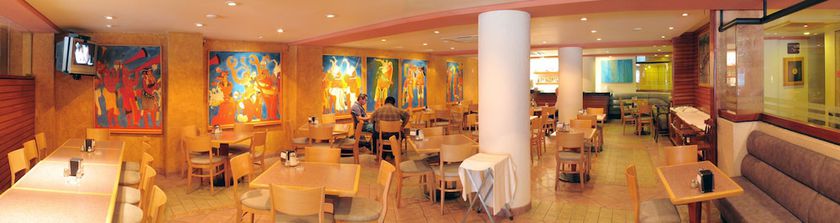 Imagen del bar/restaurante del Hotel Manalba. Foto 4