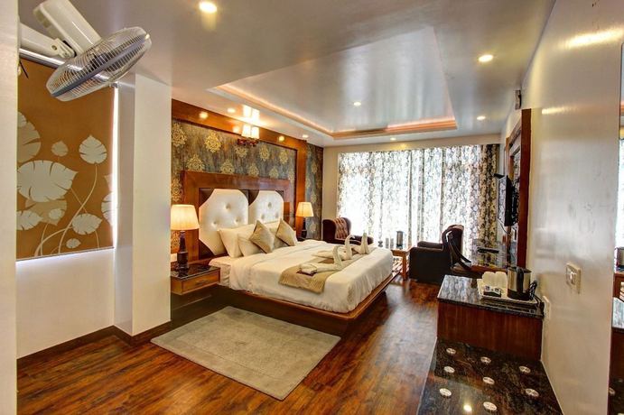 Imagen de la habitación del Hotel Manali Grand. Foto 5