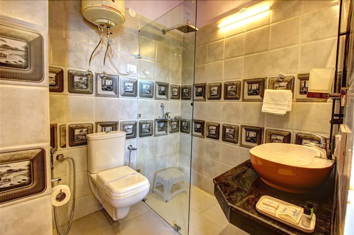 Imagen de la habitación del Hotel Manali Grand. Foto 11