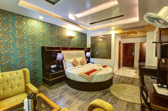 Imagen de la habitación del Hotel Manali Grand. Foto 15