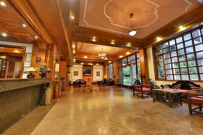 Imagen de los interiores del Hotel Manali Heights. Foto 17