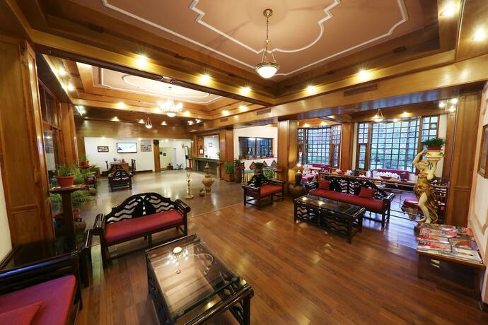 Imagen de los interiores del Hotel Manali Heights. Foto 18