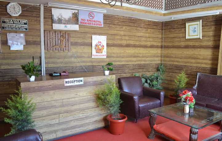Imagen de los interiores del Hotel Manali Jain Cottage. Foto 10