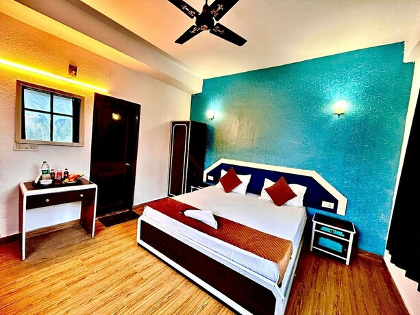Imagen de la habitación del Hotel Manali Palace. Foto 22
