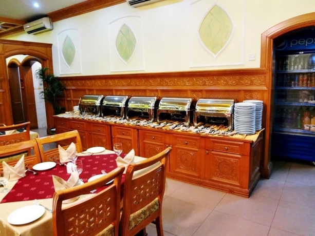 Imagen del bar/restaurante del Hotel Manam 2 Apartments. Foto 2
