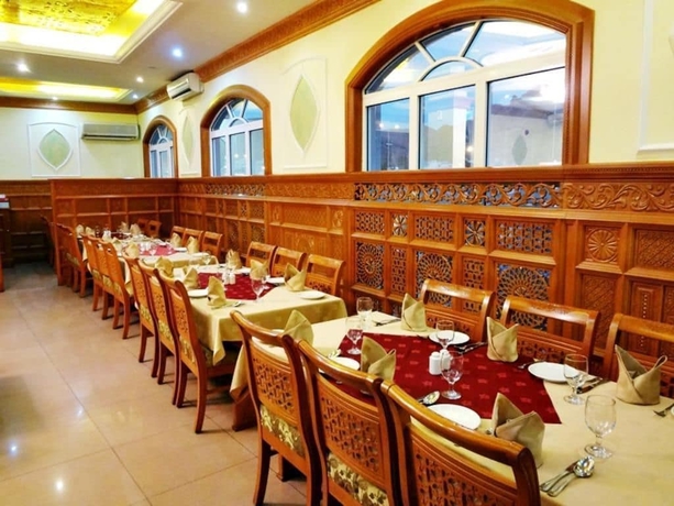 Imagen del bar/restaurante del Hotel Manam 2 Apartments. Foto 3