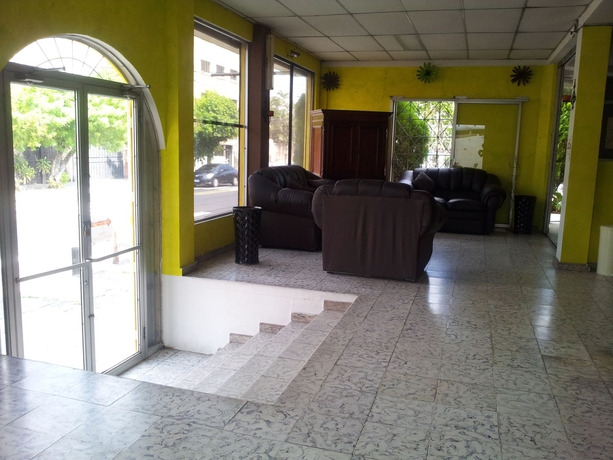 Imagen de los interiores del Hotel Manantiales El Salvador. Foto 13