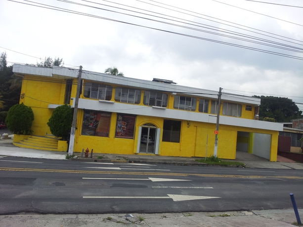 Imagen general del Hotel Manantiales El Salvador. Foto 2