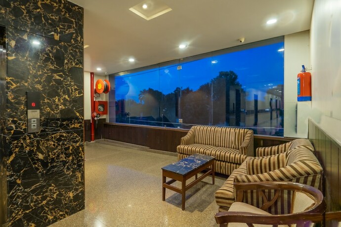 Imagen general del Hotel Manas Continental. Foto 4