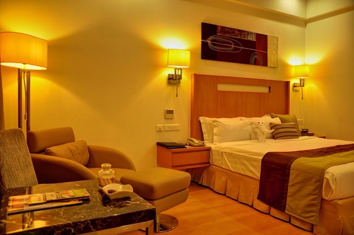 Imagen de la habitación del Hotel Manasarovar The Fern. Foto 11