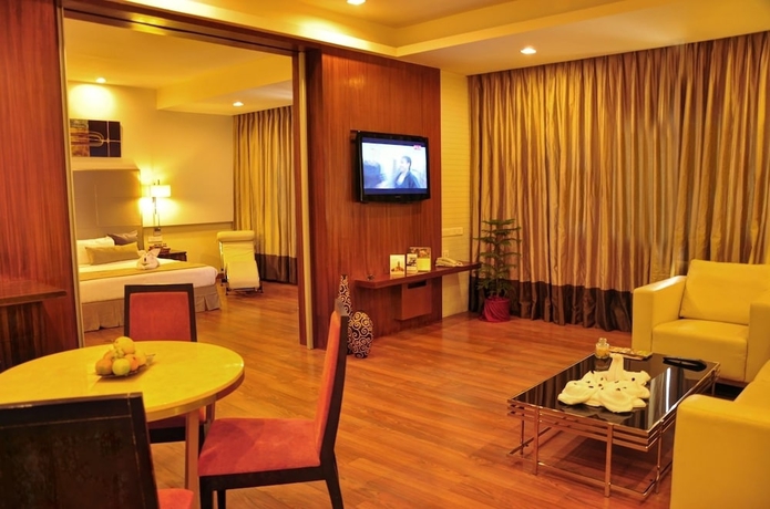 Imagen de la habitación del Hotel Manasarovar The Fern. Foto 13