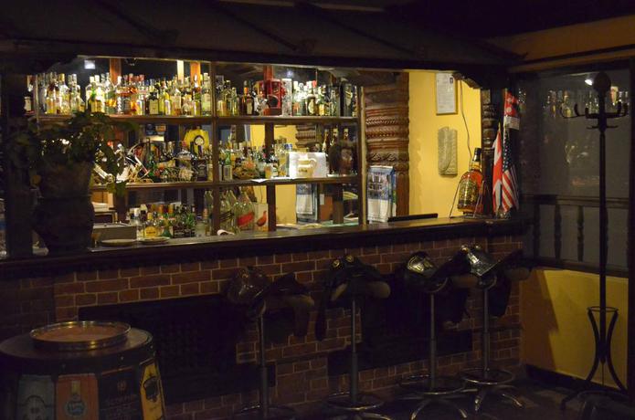 Imagen del bar/restaurante del Hotel Manaslu. Foto 4