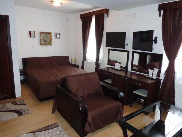 Imagen de la habitación del Hotel Manastir Berovo. Foto 7