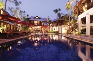 Imagen de la piscina del Hotel Manathai Village. Foto 4