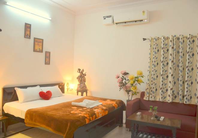 Imagen de la habitación del Hotel Manbhar. Foto 6